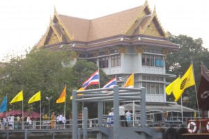 วัดระฆัง