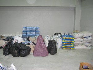 สิ่งของที่มีผู้นำมาช่วยเหลือ