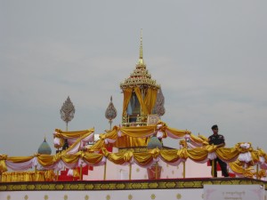 พระทันตธาตุ องค์จริง