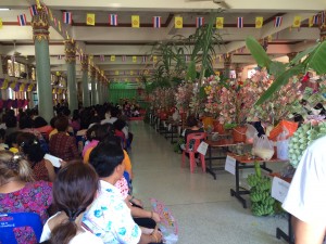 ทำบุญ-ทอดพระกฐินปี2558