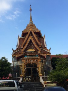 ศาลาที่ตั้งรูปเหมือนอดีตเจ้าอาวาสวัด-พระครูอุตตบดี และพระครูอดุลยธรรมธาดา